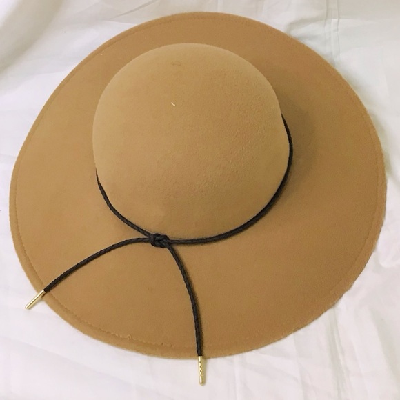 Collection Eighteen Wide Brim Hat NWT